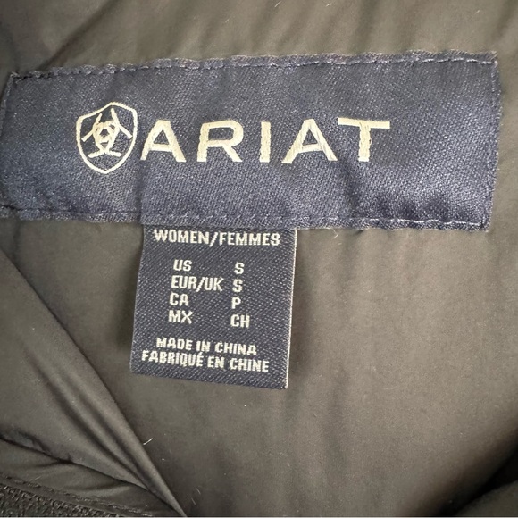 Ariat UltraPuff Down Coat in Black Size Small 10062378 - Picture 15 of 15
